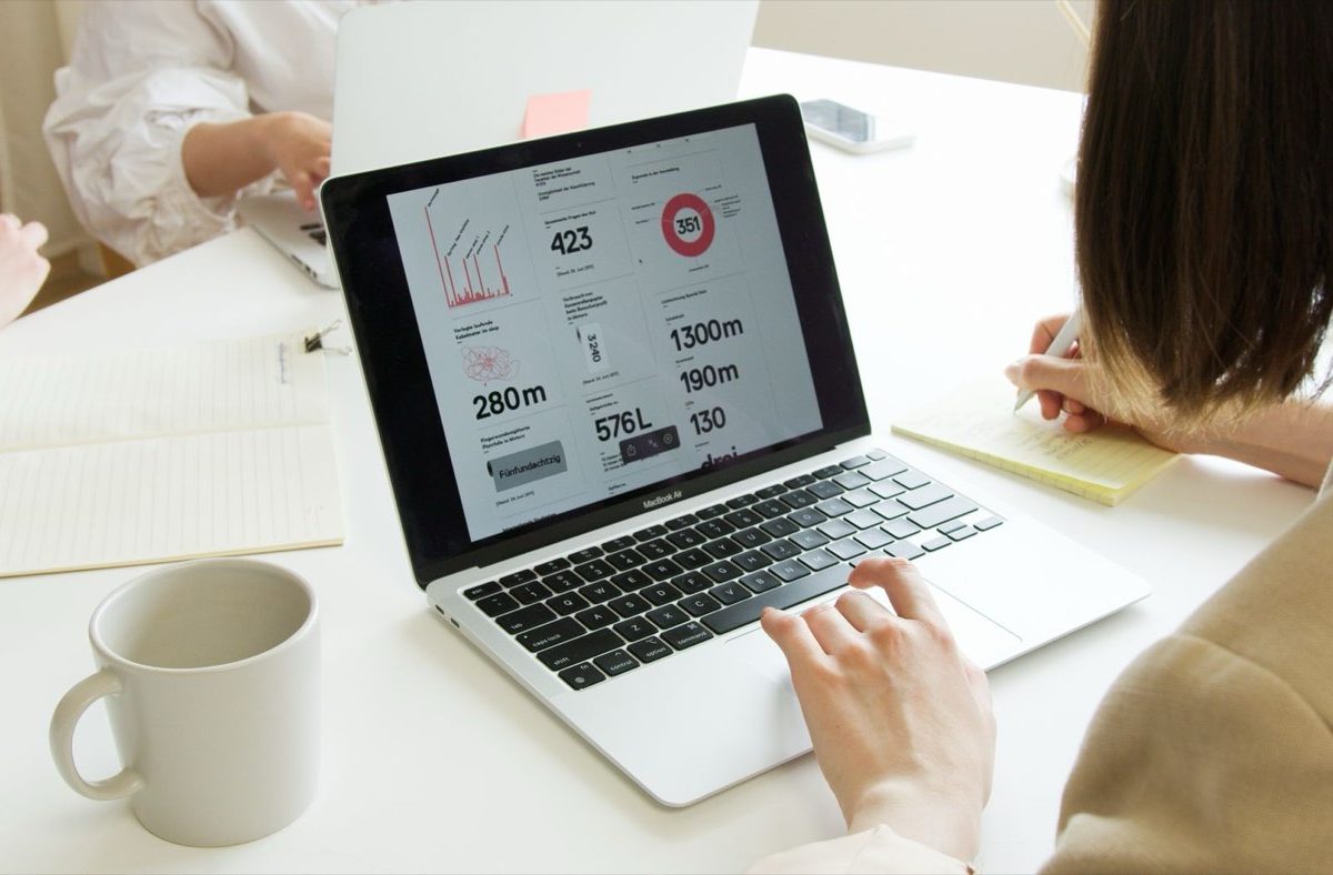 Avis sur Surfer pour optimisation et création de contenu