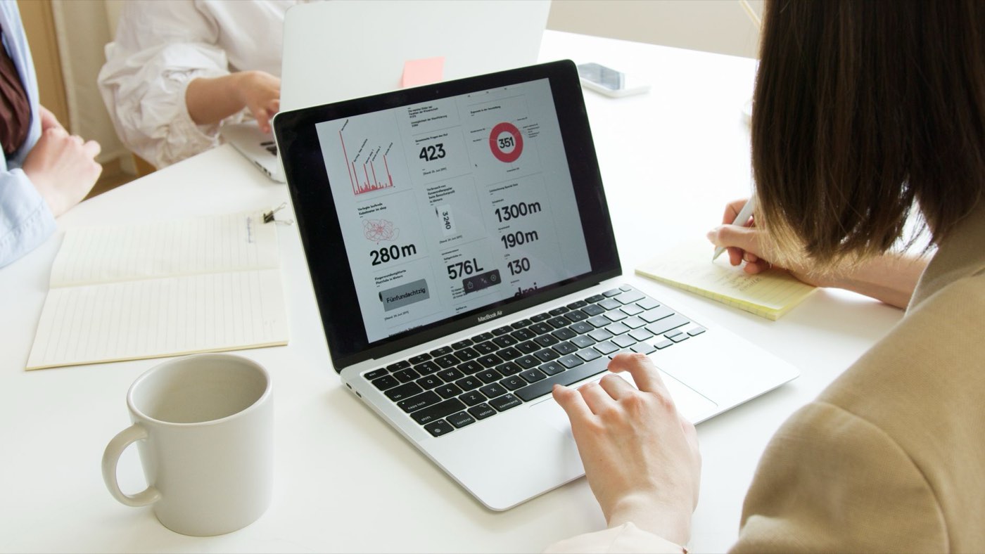 Avis sur Surfer pour optimisation et création de contenu