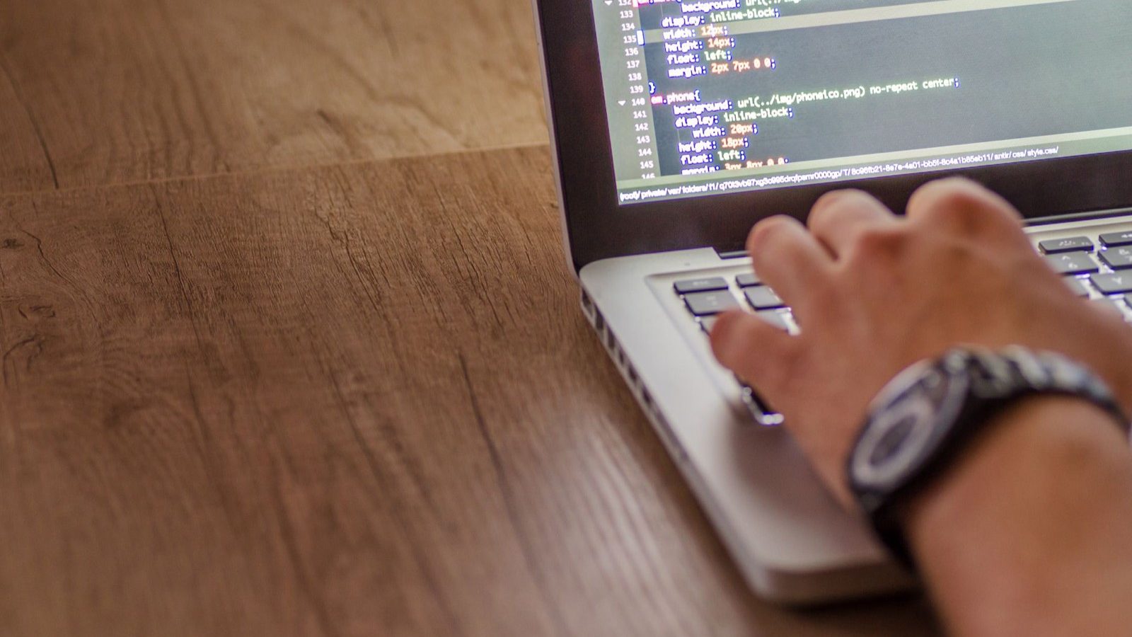 Créer un site web pas cher : les bons réflexes techniques